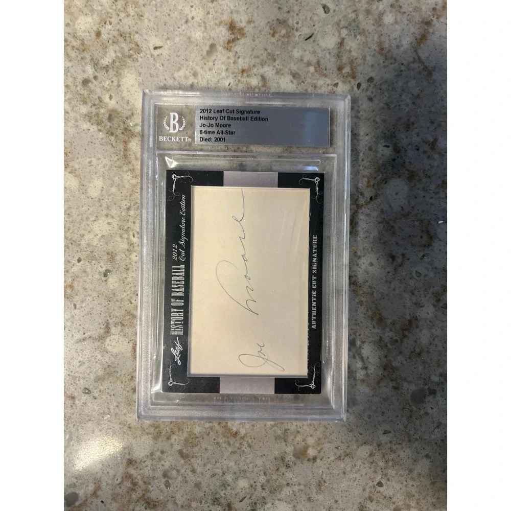 JoJo Moore autographed BGS
